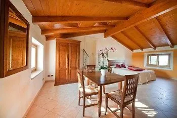 Relais Corte Pontigliardo מלון *
