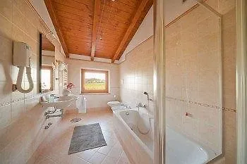 Relais Corte Pontigliardo Cola (Verona)