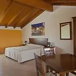 Relais Corte Pontigliardo فندق