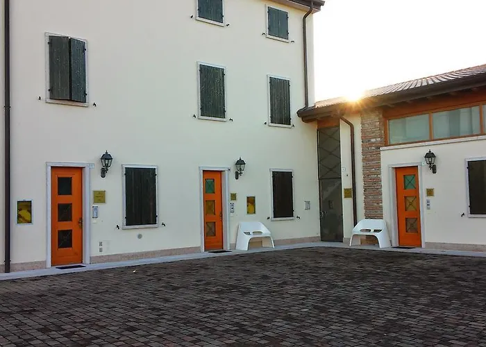 Relais Corte Pontigliardo Hotel *
