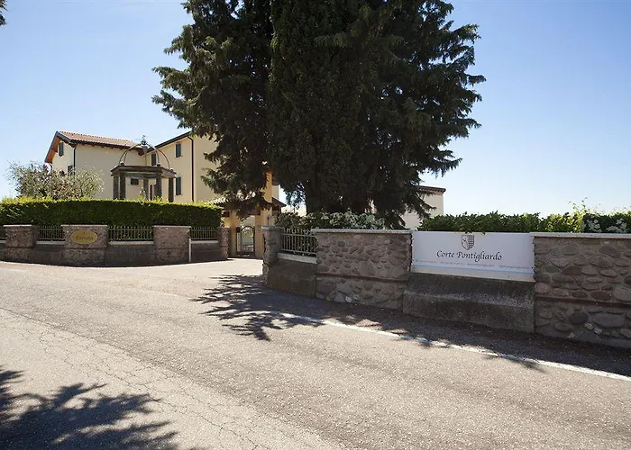 Relais Corte Pontigliardo Hotel Colà